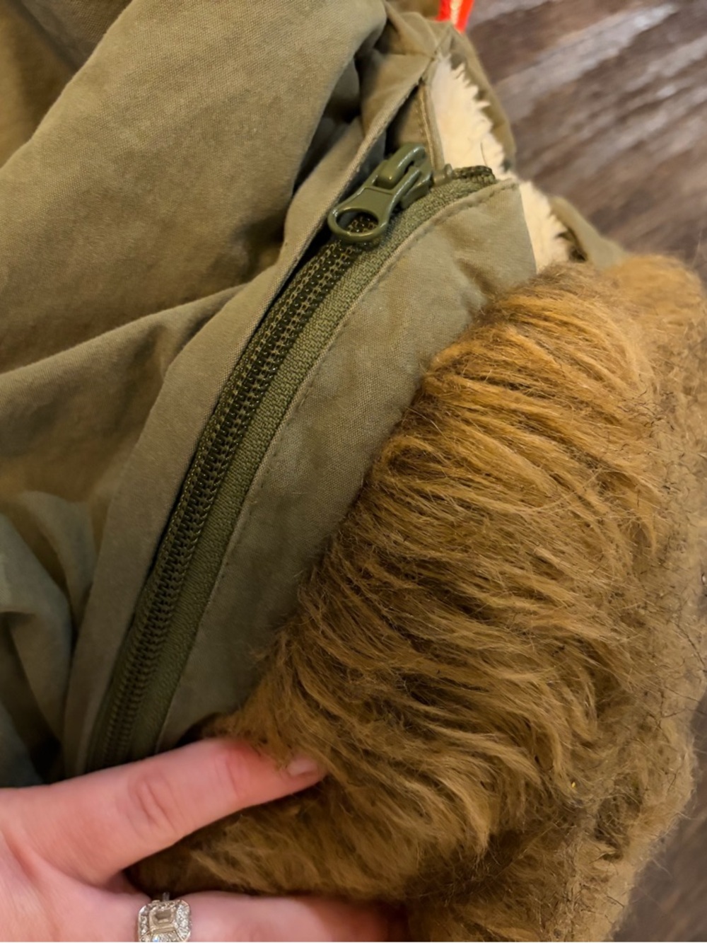 Mini Boden Kids' Cozy Rainbow Star Parka in Army Green Size 6-7 - Picture 6 of 7
